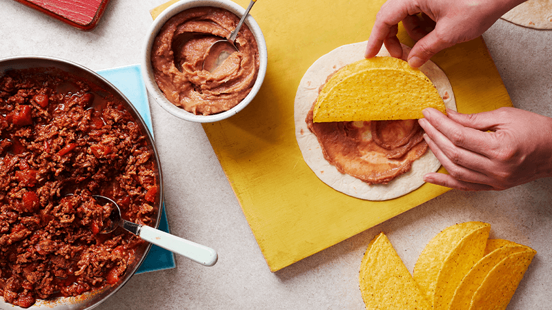 beef mince with spread & tortillas